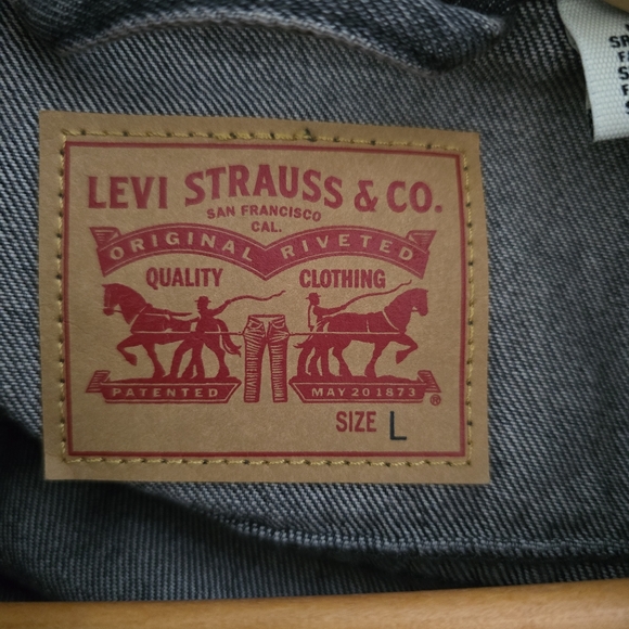 Levi’s Men’s Large Black Denim Trucker Jacket Classic Button Front - Picture 2 of 3